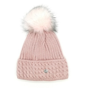 Дамска зимна шапка плетена в розово с пискюл