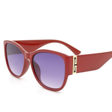 Дамски слънчеви очила в червено с широка рамка