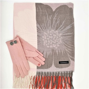 Нежен дамски комплект в розово-шал и ръкавици
